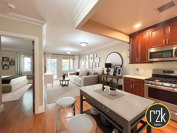 2nd image of 2116 31st Ave APT 3B