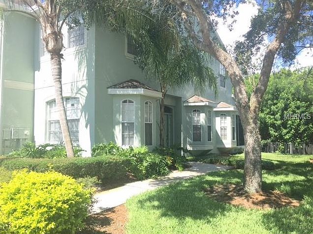 1st image of 736 Vallance Way NE