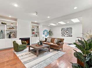 208 Grove Pl, Alamo Heights, TX 78209