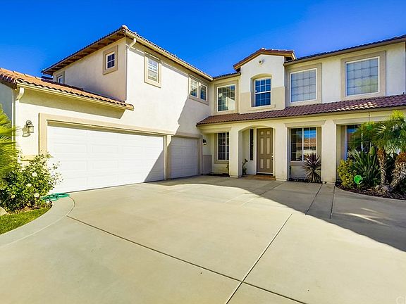3rd image of 37674 Red Robin Dr