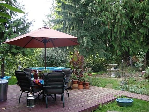 2nd image of 238 Crescent Dr