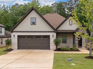 2388 Snowshill Ln, Auburn, AL 36832