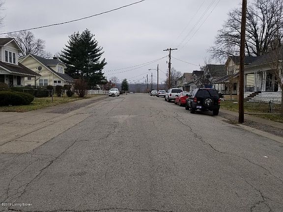4th image of 4620 SW Varble Ave