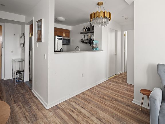 3rd image of 2132 2nd Ave APT 7D