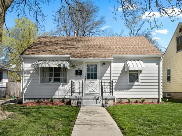 822 W Maple St, Champaign, IL 61820