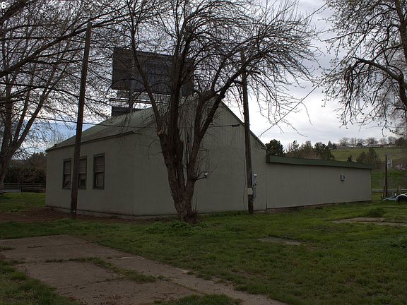 2nd image of 316 SW 22nd St