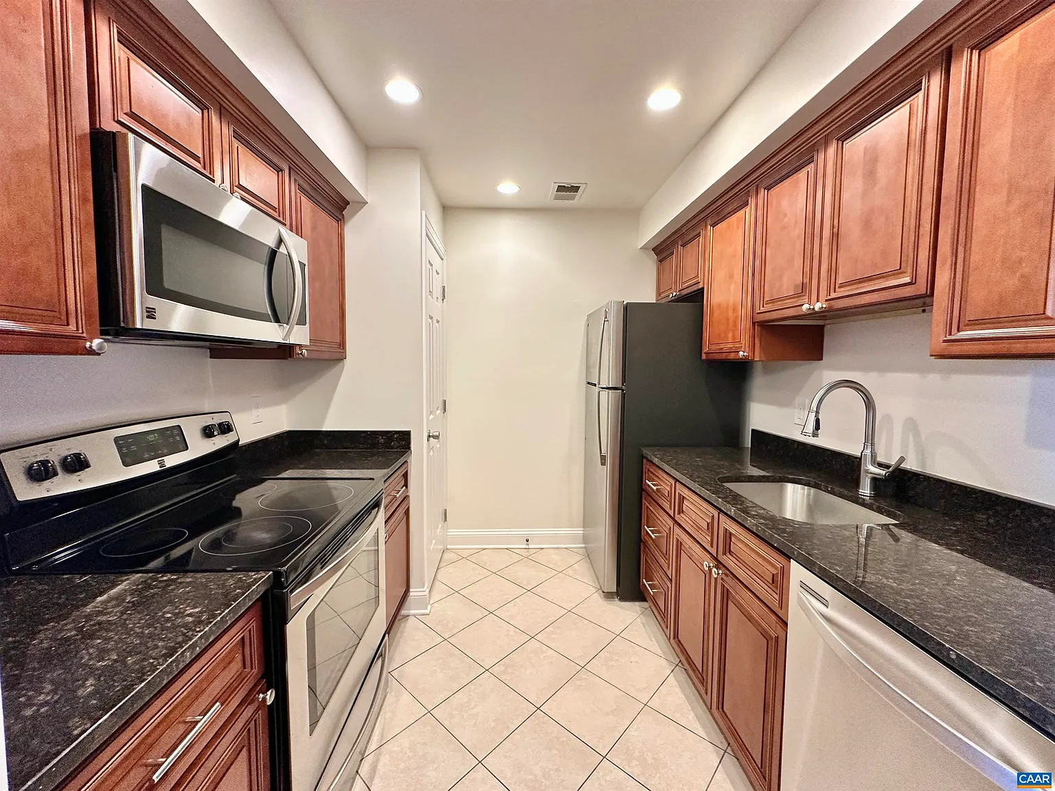 2 bed, 2.0 bath, 973 sqft, $1,750 — Photo 1