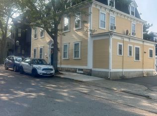 35 Pelham St #D, Newport, RI 02840