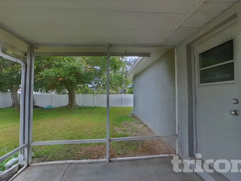 400 Cocoa Ct — Photo 18