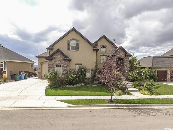 3rd image of 5033 N Larkwood Ln