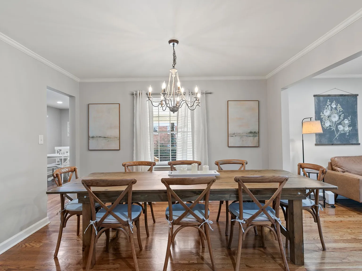 4 bed, 2697 sqft, $8,300 — Photo 2