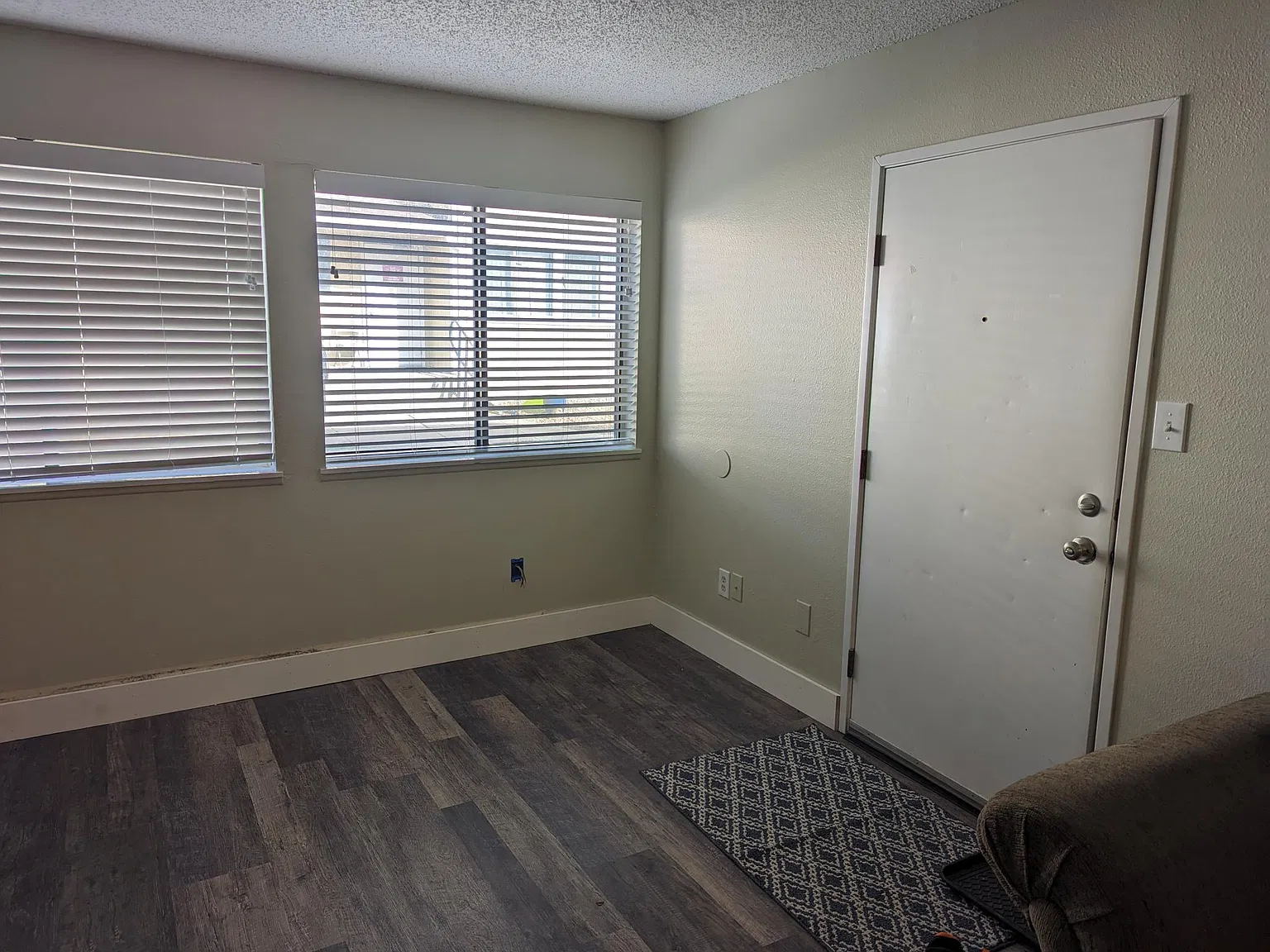 Front Door & Livingroom