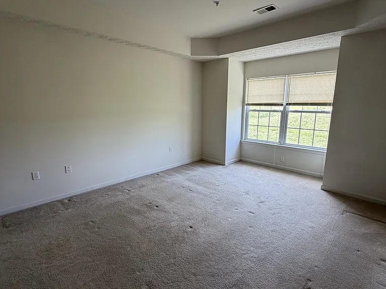 9008 Executive Club Dr — Photo 15