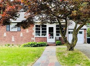 11-16 Harrison Dr, Fair Lawn, NJ 07410