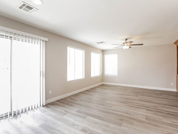 5th image of 8457 Spencer Canyon St