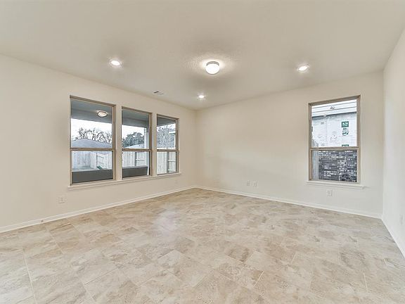 3rd image of 20727 Oak Preserve Dr