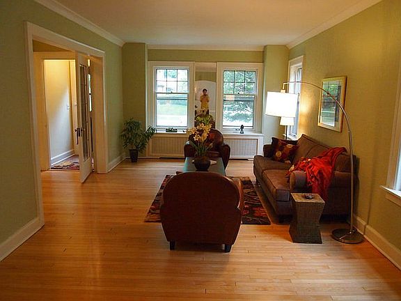 4th image of 4189 N Bartlett Ave