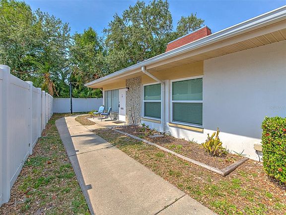 4th image of 4313 Tahitian Gardens Cir APT K
