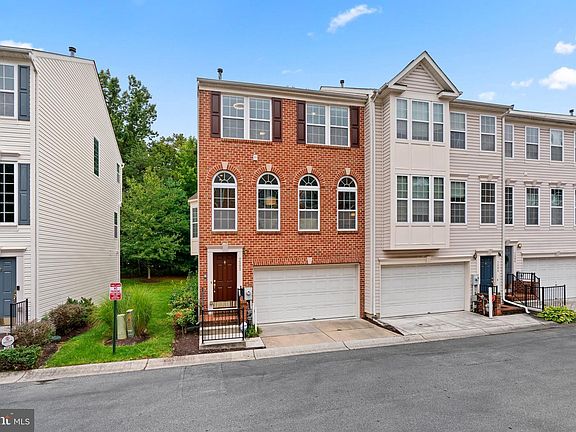 2nd image of 7592 Cherrybark Oak Ln