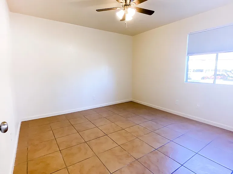 4215 Calle Barona #B — Photo 15