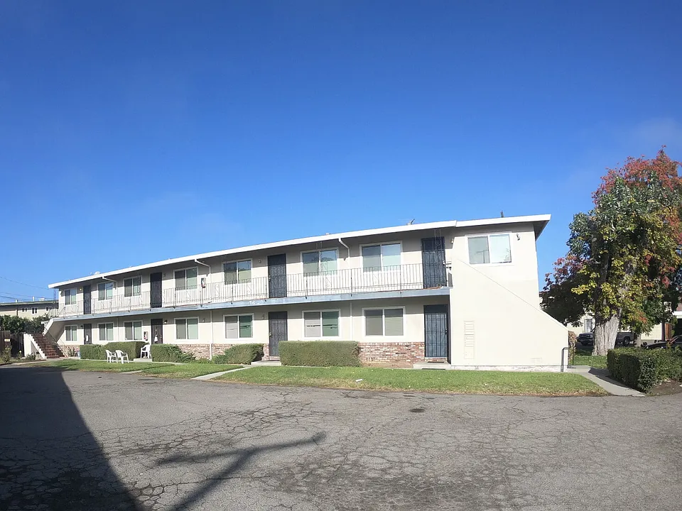 2040 Beatrice Ct #7
