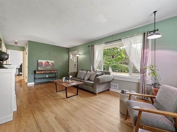 5th image of 1211 Pine St