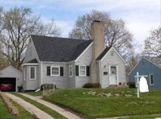 3250 California Rd, Rockford, IL 61108