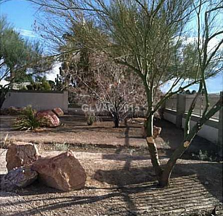 3rd image of 6152 Moonlight Dr