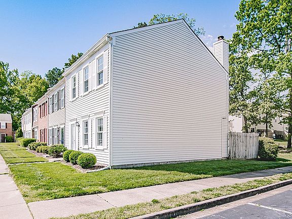 5th image of 1579 Front Royal Dr