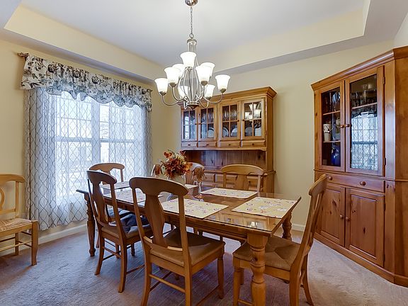 3rd image of 1359 Park Meadow Dr