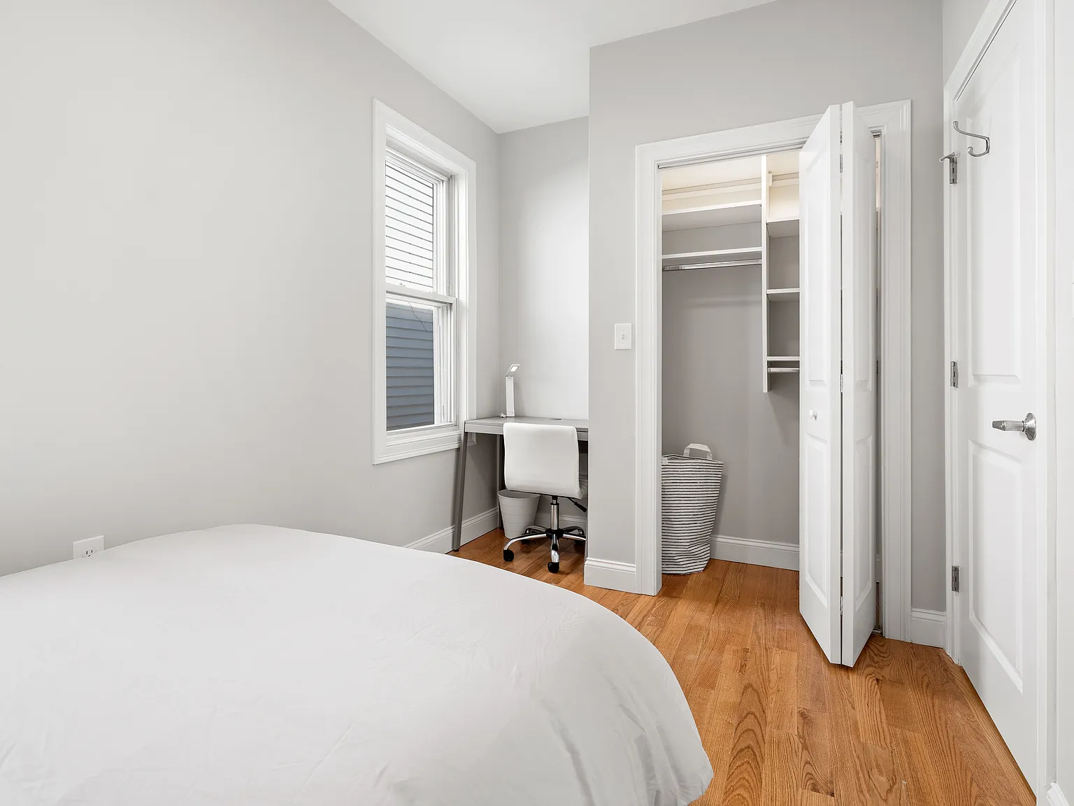 1 Bed / 1 Bath Apartment in East Boston — Photo 4