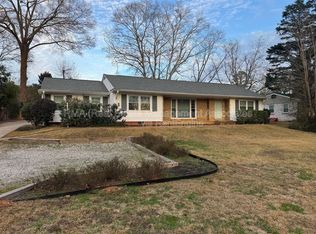 1122 Maple Dr, Griffin, GA