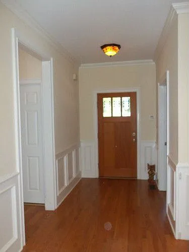 214 Continental Ave photo 1