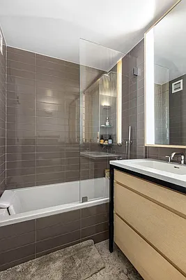 Rented by Compass | media 23