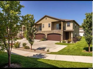248 W 710 N, Centerville, UT 84014