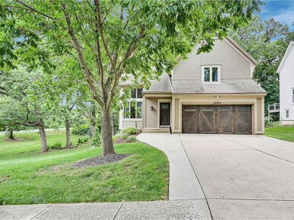 12521 Lamar Ave, Overland Park, KS 66209
