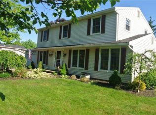 772 Lauren Ct, Webster, NY 14580