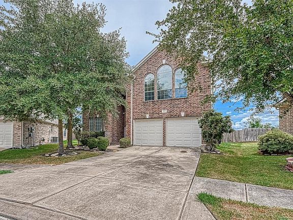 3rd image of 19703 Lily Pad Ln