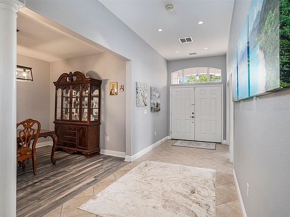 5th image of 6317 Bridgevista Dr