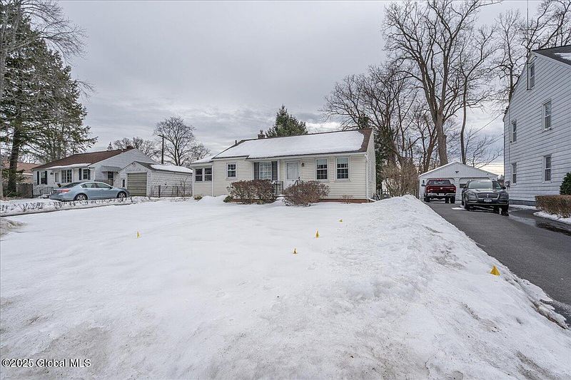2nd image of 19 Shirley Drive