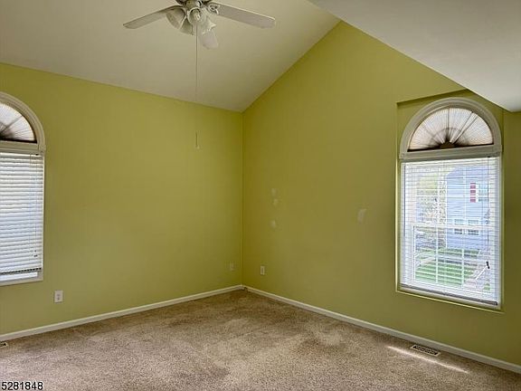 5th image of 705 Bryant Dr
