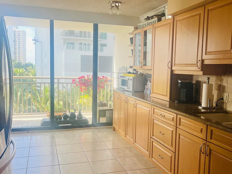 3400 N Ocean Dr #602 — Photo 6