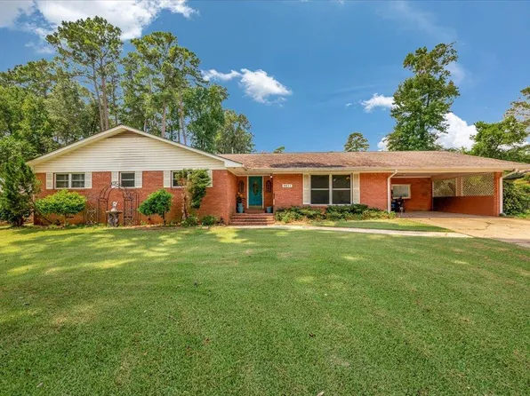 3611 Raguet St, Nacogdoches, TX 75965