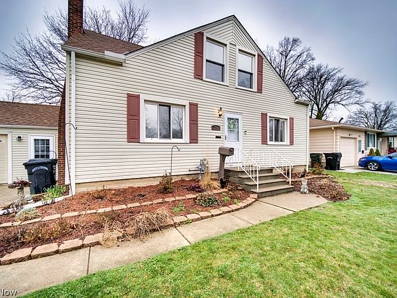 5th image of 256 Longford Ave