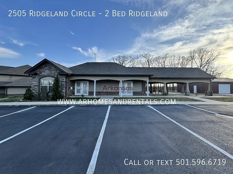 2505 Ridgeland Cir — Photo 17