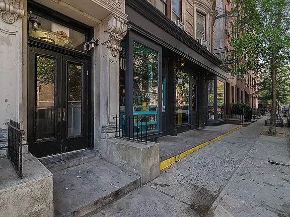 5th image of 2 Bank St APT 20
