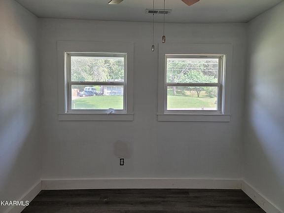 5th image of 4924 Jonquil Dr