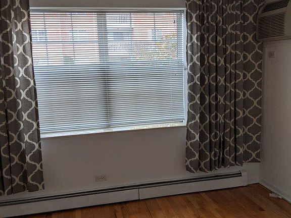 5th image of 6560 W Belmont Ave APT 201D