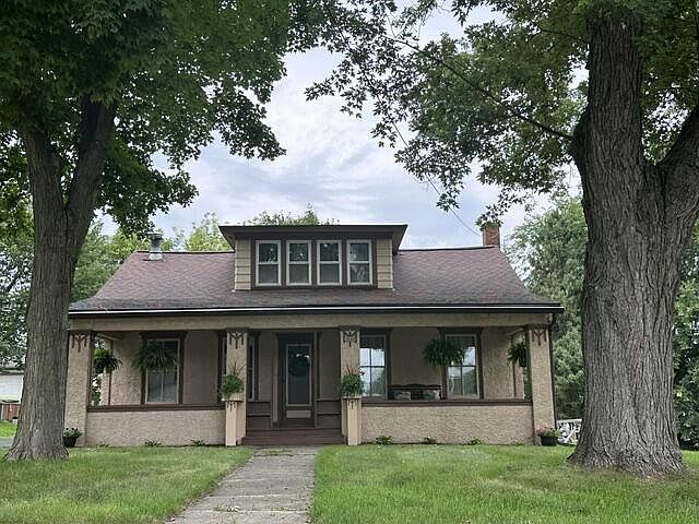 1st image of 2848 School STREET