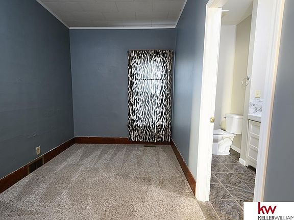 5th image of 546 E 12th St